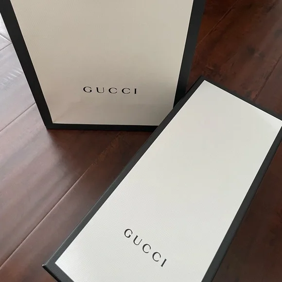 📌SOLD📌NEW Authentic Gucci Sandal 🩴 Black leather with Buckle. Size 36 - Picture 6 of 8